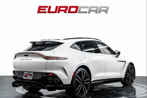 2025 Aston Martin DBX 707