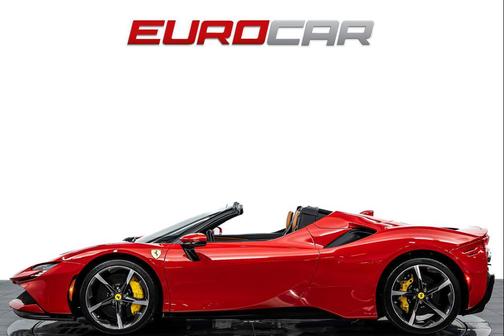 2025 Ferrari SF90 Spider Base