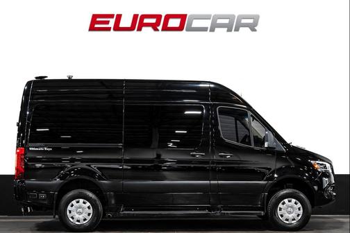 2022 Mercedes-Benz Sprinter 2500 Standard Roof