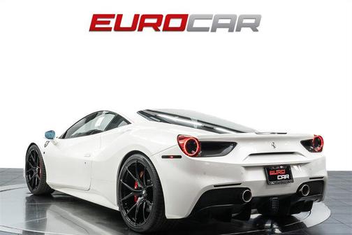 2017 Ferrari 488 GTB Base