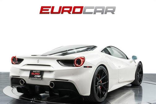 2017 Ferrari 488 GTB Base