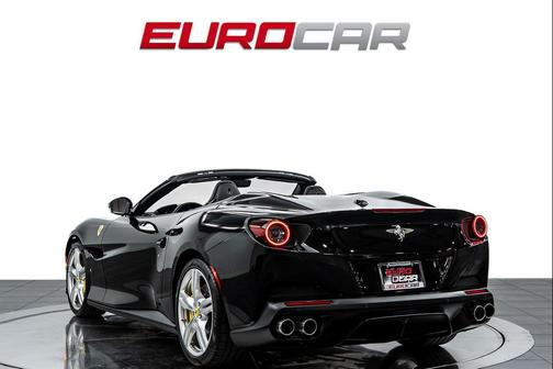 Nero 2019 Ferrari Portofino Base