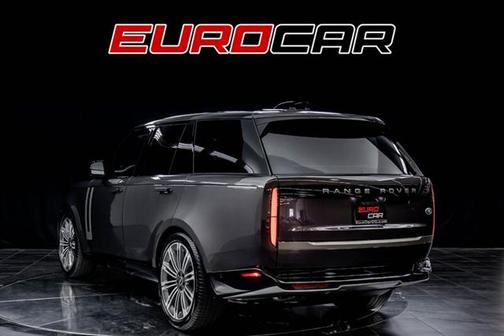 2022 Land Rover Range Rover P530 SE
