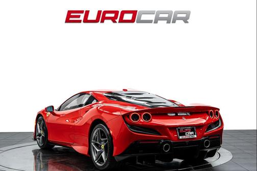 Rosso Scuderia 2022 Ferrari F8 Tributo Base
