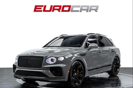 Chalk 2022 Bentley Bentayga V8
