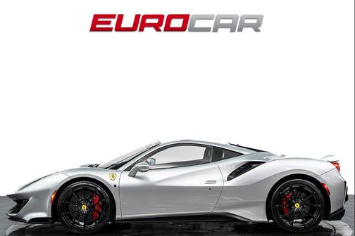 2020 Ferrari 488 Pista Base