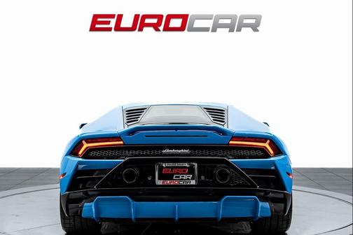 2023 Lamborghini Huracan EVO Coupe RWD