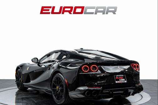 2020 Ferrari 812 Superfast Base