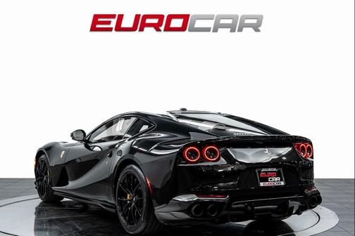 2020 Ferrari 812 Superfast Base