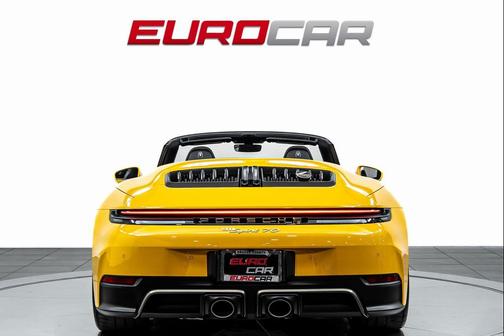 2026 Porsche 911 Carrera 4 GTS