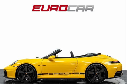 2026 Porsche 911 Carrera 4 GTS