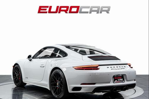 2019 Porsche 911 Carrera GTS