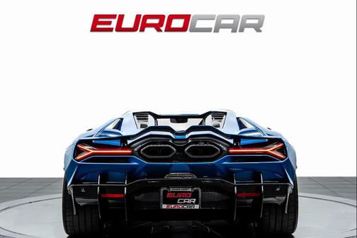 2025 Lamborghini Revuelto Base