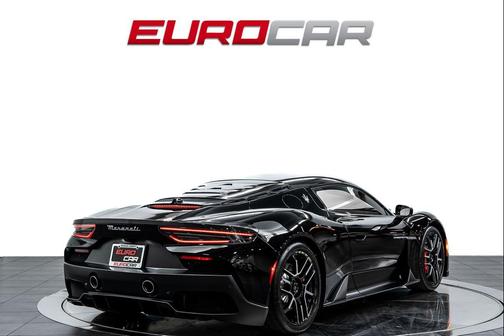 Nero Essenza Solid 2023 Maserati MC20 Base