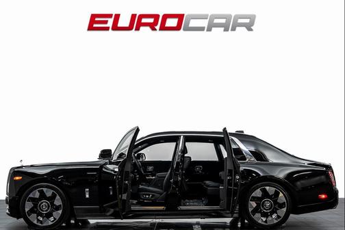 2024 Rolls-Royce Phantom 