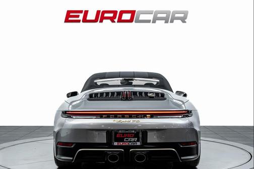 2026 Porsche 911 Carrera 4 GTS