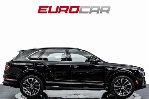2024 Bentley Bentayga V8