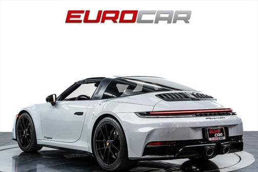 2025 Porsche 911 Targa 4 GTS