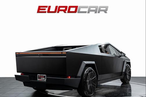 2024 Tesla Cybertruck Cyberbeast