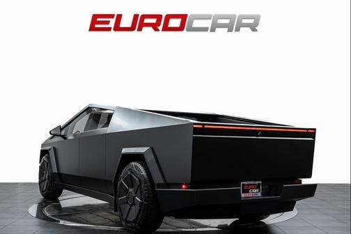 2024 Tesla Cybertruck Cyberbeast