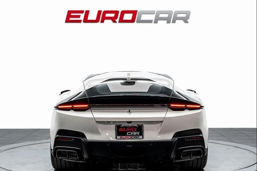 2025 Ferrari 12Cilindri Base