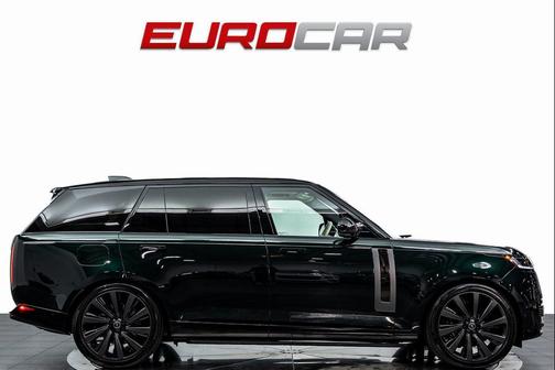 2025 Land Rover Range Rover P615 SV