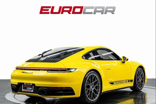 2022 Porsche 911 Carrera 4S