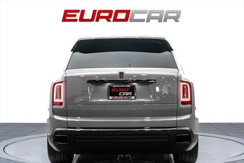 2022 Rolls-Royce Cullinan Black Badge