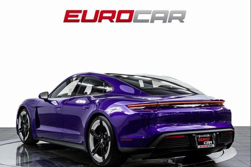 2025 Porsche Taycan 