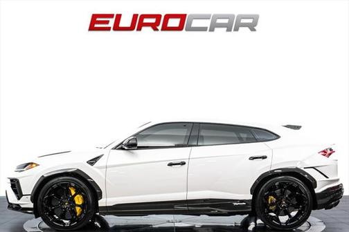 2024 Lamborghini Urus Performante