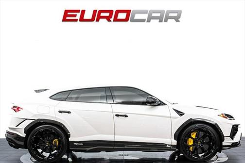 2024 Lamborghini Urus Performante