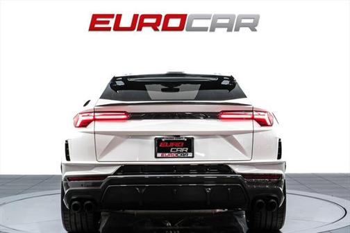 2024 Lamborghini Urus Performante