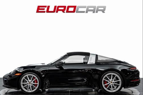 2022 Porsche 911 Targa 4 GTS