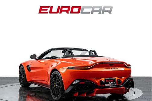 2022 Aston Martin Vantage *SPECIAL FACTORY PAINT * IMMACULATE CONDITION*