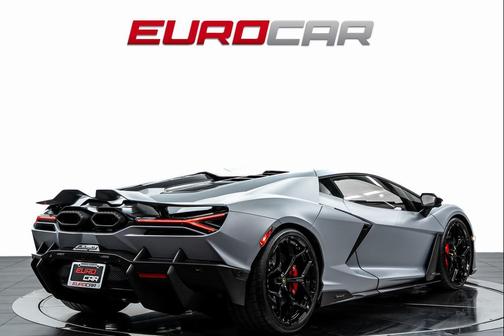 2024 Lamborghini Revuelto Base
