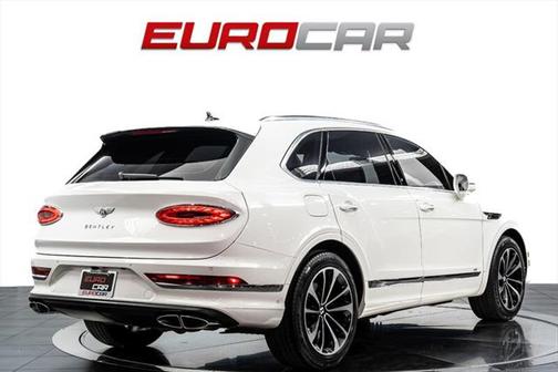 2022 Bentley Bentayga V8