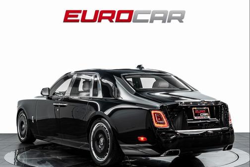 2025 Rolls-Royce Phantom
