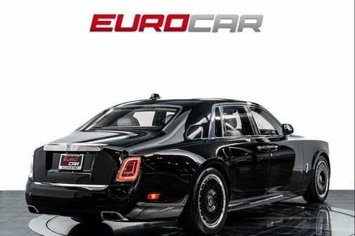 2025 Rolls-Royce Phantom