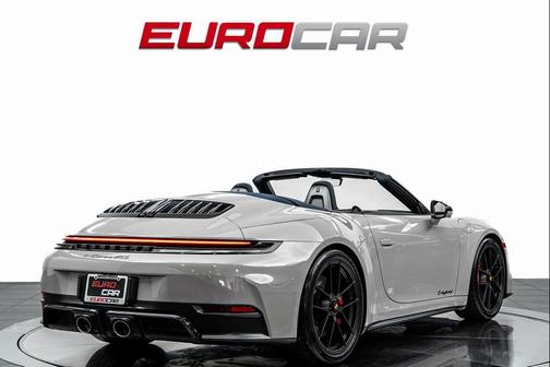 2026 Porsche 911 Carrera 4 GTS