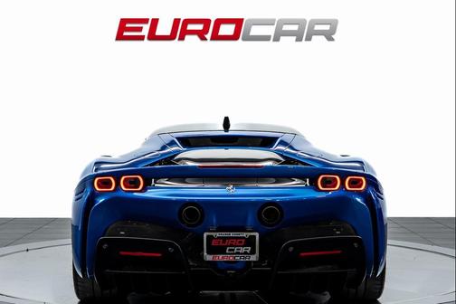 2022 Ferrari SF90 Stradale Base