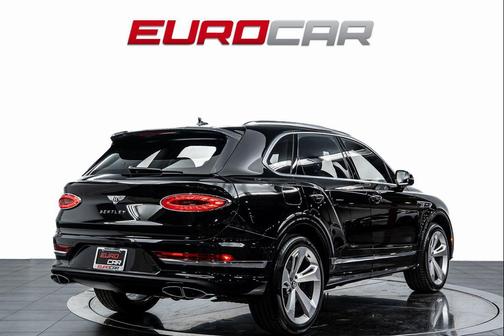 2024 Bentley Bentayga V8