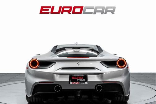 2016 Ferrari 488 GTB Base