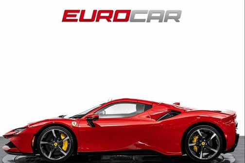 2023 Ferrari SF90 Spider Base
