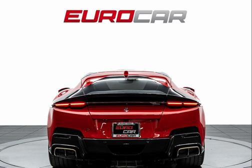 2025 Ferrari 12Cilindri Base