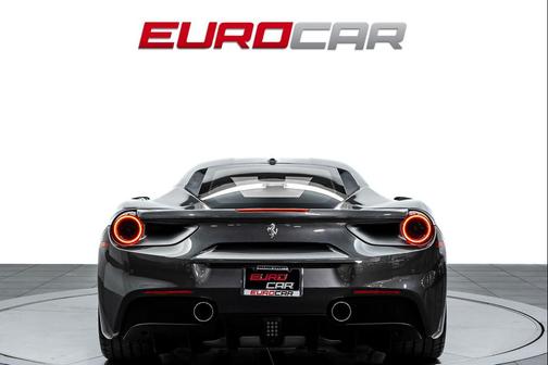 Grigio Silverstone Metallic 2018 Ferrari 488 GTB Base