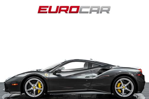 Grigio Silverstone Metallic 2018 Ferrari 488 GTB Base