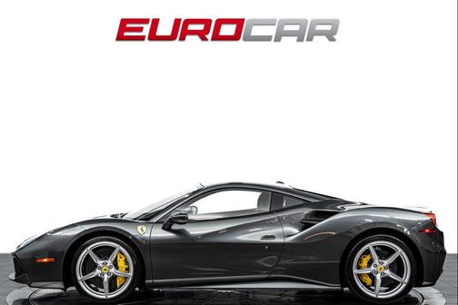Grigio Silverstone Metallic 2018 Ferrari 488 GTB Base