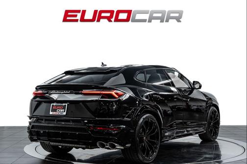 Black 2023 Lamborghini Urus S