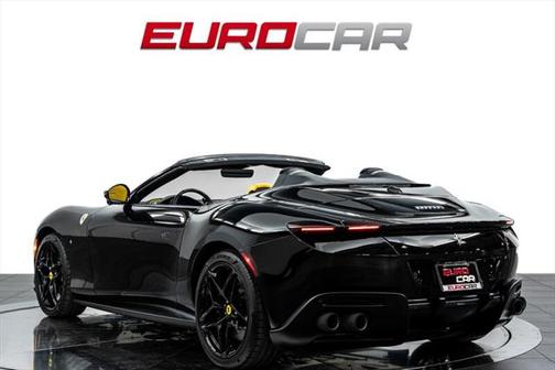2025 Ferrari Roma Spider