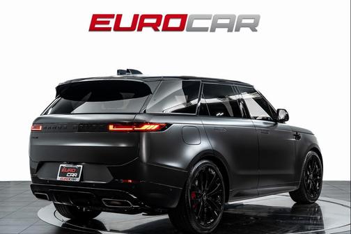 2024 Land Rover Range Rover Sport SE